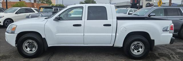 2007 Mitsubishi Raider LS V8