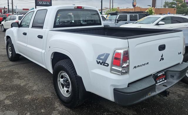 2007 Mitsubishi Raider LS V8