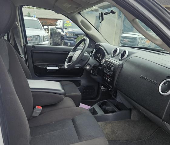 2007 Mitsubishi Raider LS V8