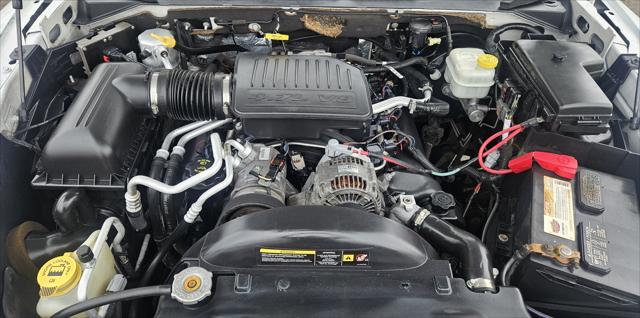 2007 Mitsubishi Raider LS V8