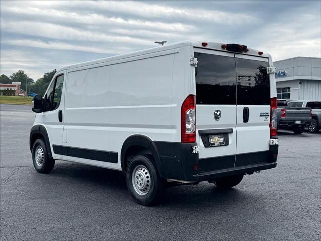 2025 Ram ProMaster 2500 Cargo Van Tradesman Low Roof 136" WB w/Pass Seat