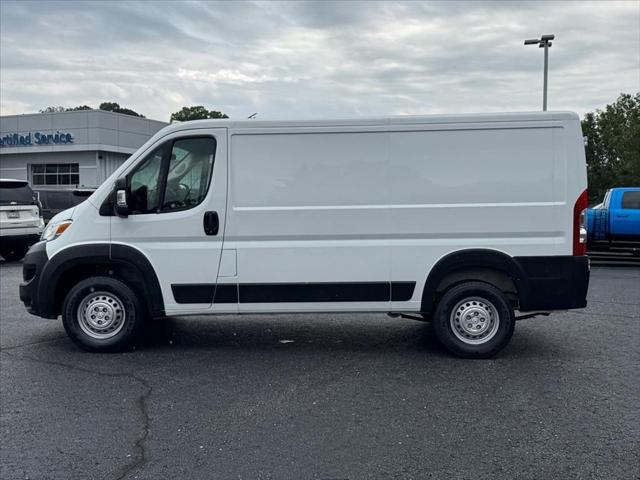2025 Ram ProMaster 2500 Cargo Van Tradesman Low Roof 136" WB w/Pass Seat