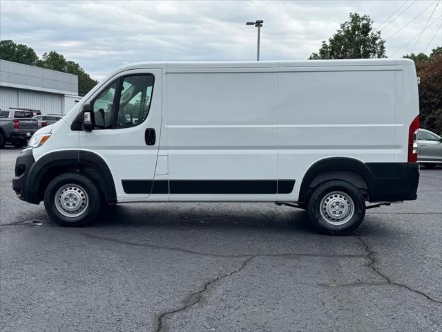 2025 Ram ProMaster 2500 Cargo Van Tradesman Low Roof 136" WB w/Pass Seat