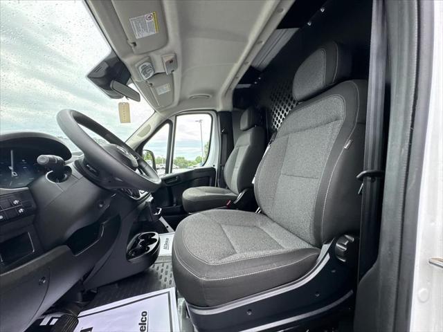 2025 Ram ProMaster 2500 Cargo Van Tradesman Low Roof 136" WB w/Pass Seat