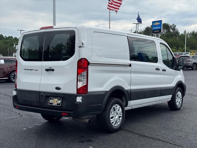 2025 Ford Transit Cargo Van Base