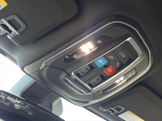 2023 Jeep Grand Cherokee L Altitude 4x2