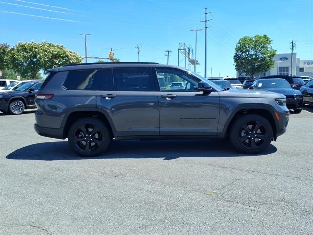 2023 Jeep Grand Cherokee L Altitude 4x2