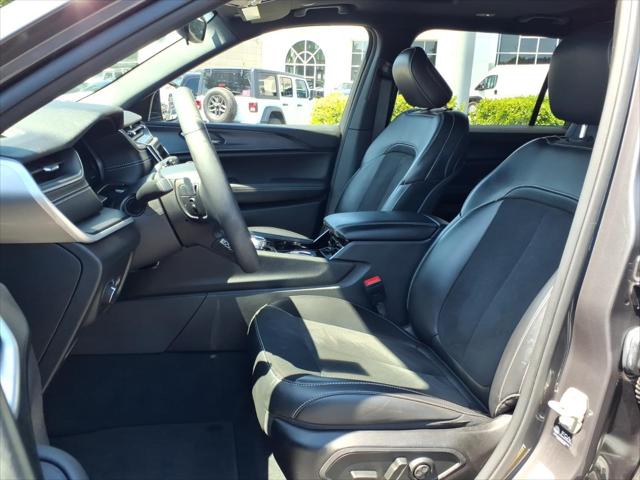 2023 Jeep Grand Cherokee L Altitude 4x2