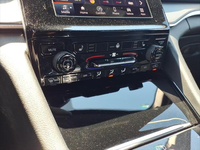 2023 Jeep Grand Cherokee L Altitude 4x2