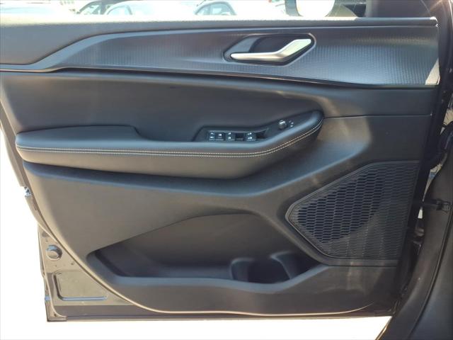 2023 Jeep Grand Cherokee L Altitude 4x2