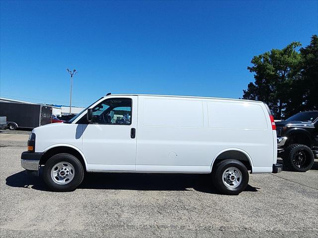 2025 GMC Savana Cargo RWD 2500 Regular Wheelbase Work Van