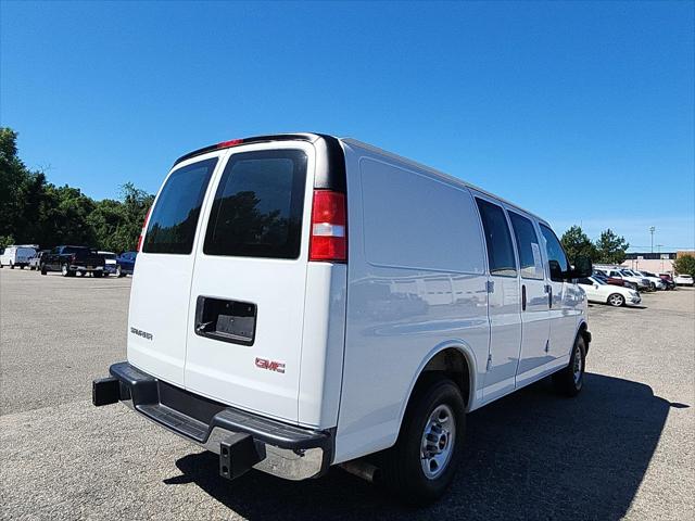 2025 GMC Savana Cargo RWD 2500 Regular Wheelbase Work Van