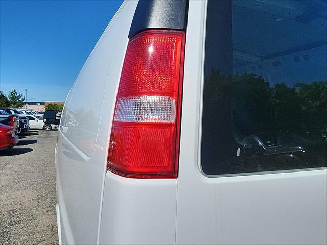 2025 GMC Savana Cargo RWD 2500 Regular Wheelbase Work Van