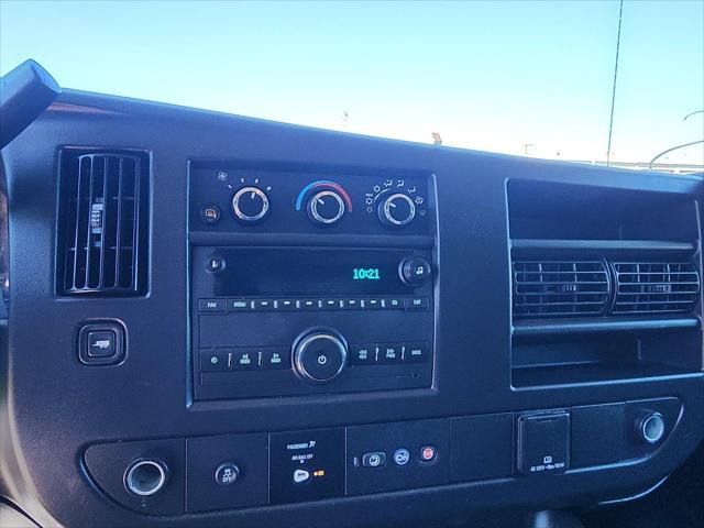 2025 GMC Savana Cargo RWD 2500 Regular Wheelbase Work Van