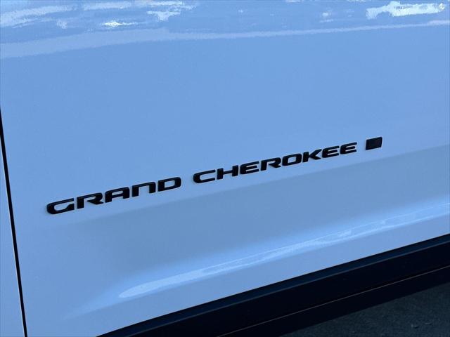 2026 Jeep Grand Cherokee Altitude 4x4