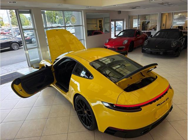 2023 Porsche 911 Carrera GTS