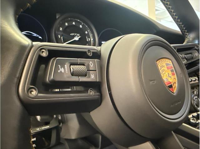 2023 Porsche 911 Carrera GTS
