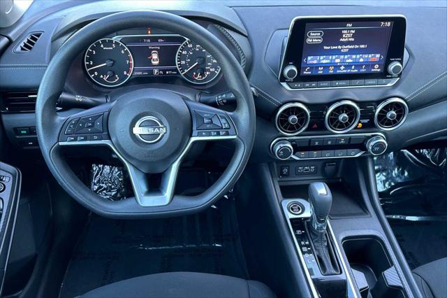 2024 Nissan Sentra SV Xtronic CVT