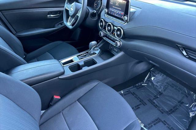 2024 Nissan Sentra SV Xtronic CVT