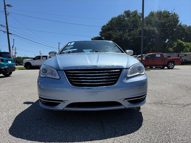 2012 Chrysler 200 Limited