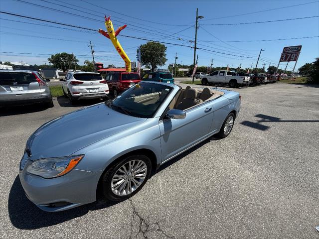 2012 Chrysler 200 Limited