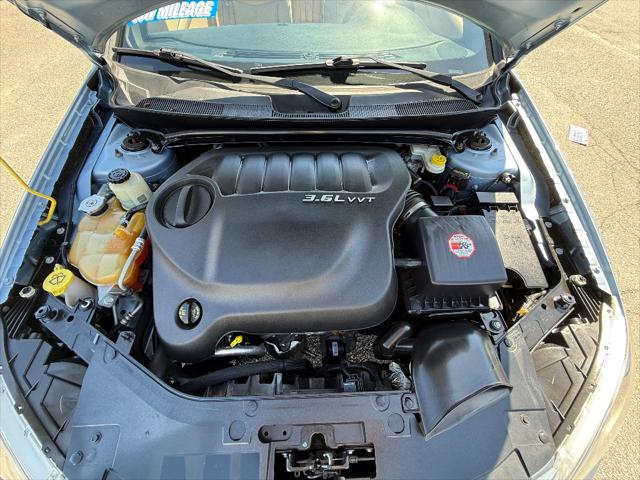 2012 Chrysler 200 Limited