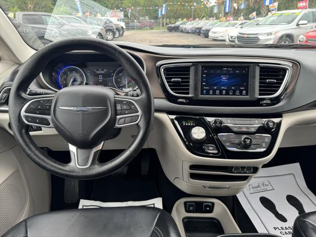 2021 Chrysler Voyager LXI