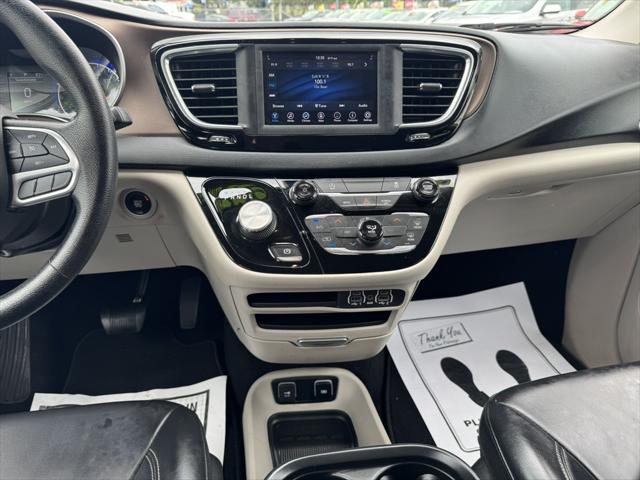 2021 Chrysler Voyager LXI