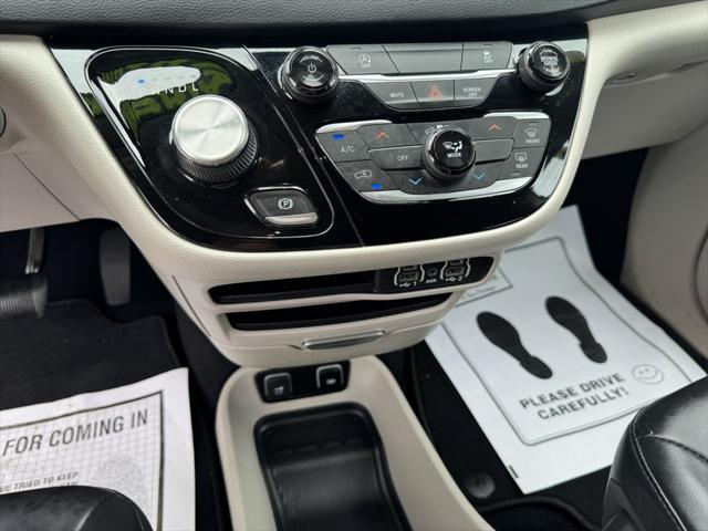 2021 Chrysler Voyager LXI
