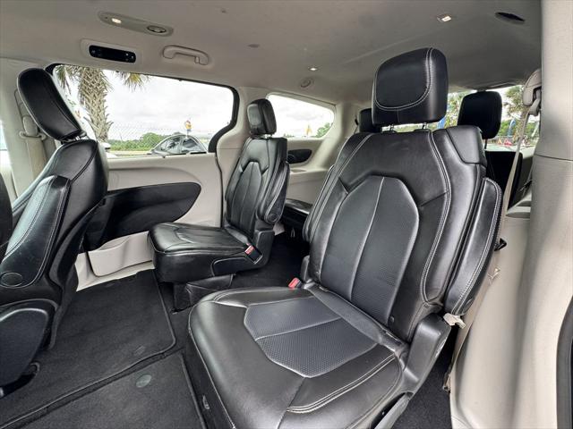 2021 Chrysler Voyager LXI
