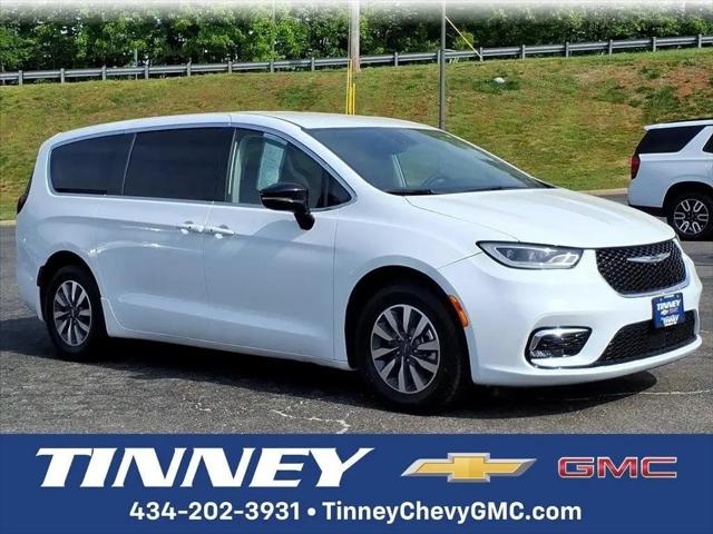 2024 Chrysler Pacifica Hybrid Select for sale in Lynchburg, VA