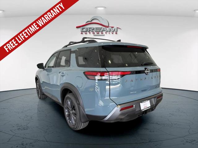 2026 Nissan Pathfinder SL