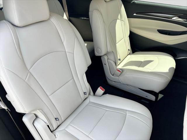 2024 Buick Enclave Essence AWD