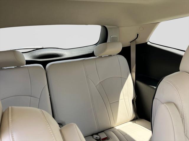 2024 Buick Enclave Essence AWD