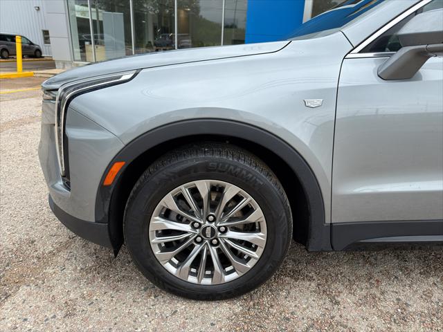 2024 Cadillac XT4 FWD Premium Luxury
