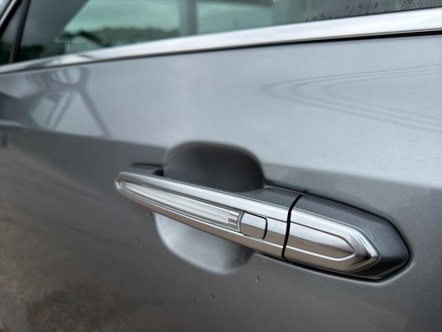 2024 Cadillac XT4 FWD Premium Luxury