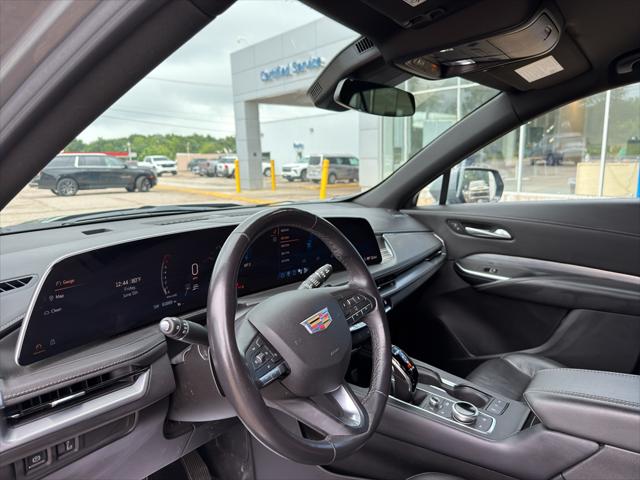2024 Cadillac XT4 FWD Premium Luxury