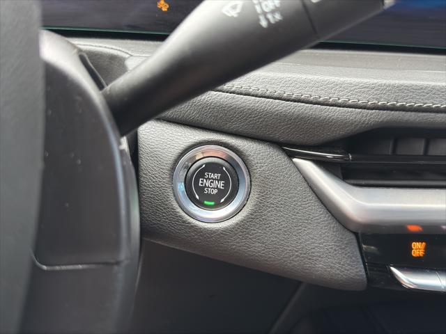 2024 Cadillac XT4 FWD Premium Luxury