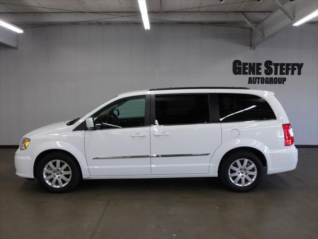 2014 Chrysler Town & Country Touring