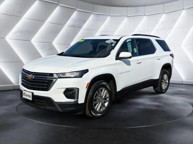 2024 Chevrolet Traverse FWD LT Cloth for sale in Bakersfield, CA