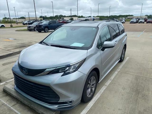 2021 Toyota Sienna XLE for sale in Madison, MS