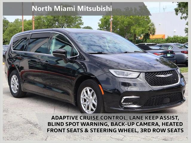 2023 Chrysler Pacifica Touring L for sale in Miami, FL