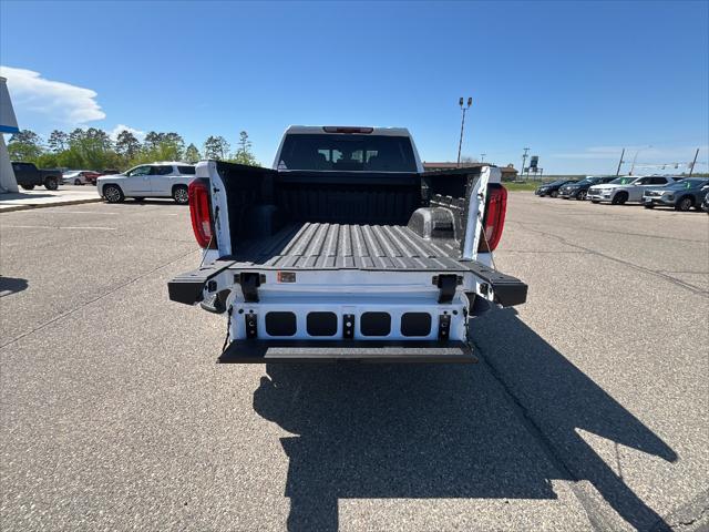 2026 GMC Sierra 1500 Crew Cab, Short Bed, AT4, 4WD