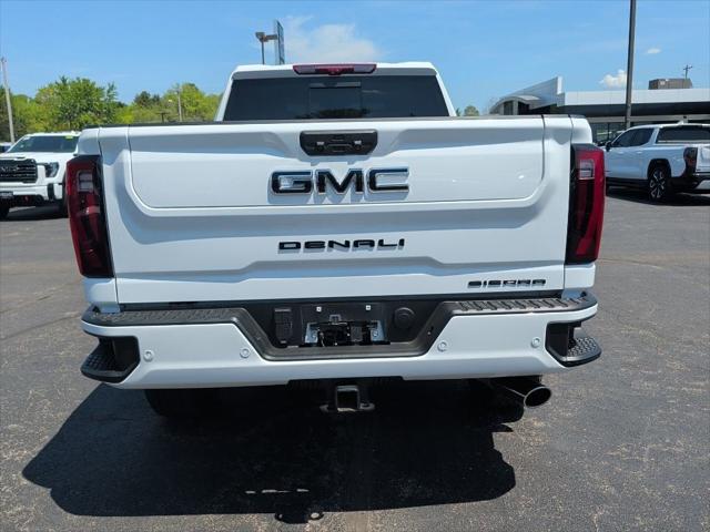 2025 GMC Sierra 3500HD 4WD Crew Cab Standard Bed Denali