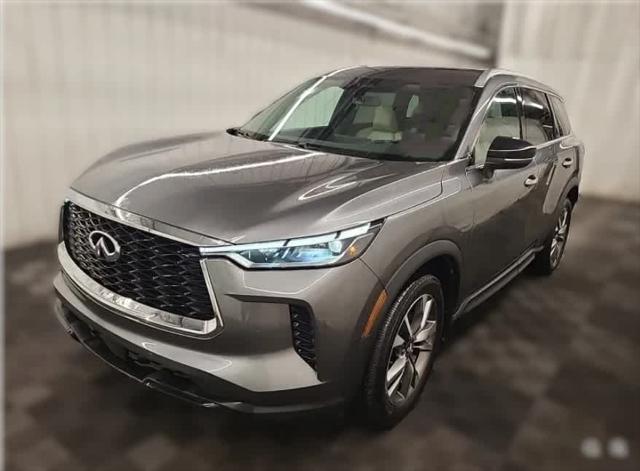 2023 INFINITI QX60 LUXE AWD