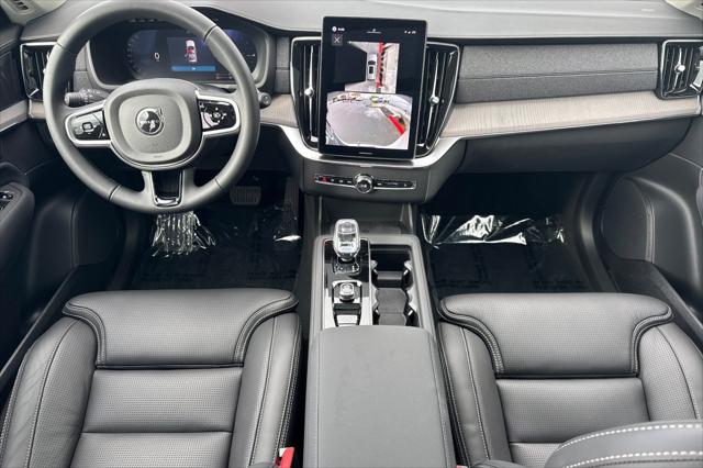 2026 Volvo XC90 Plug-In Hybrid Ultra, T8 AWD, Electric/Gasoline, Bright, 7 Seats