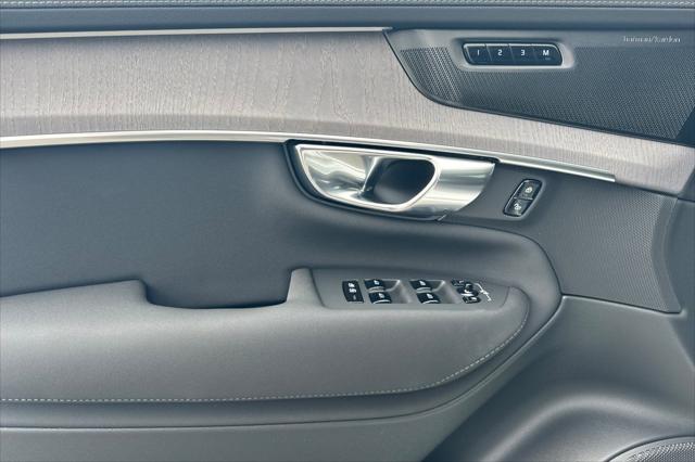 2026 Volvo XC90 Plug-In Hybrid Ultra, T8 AWD, Electric/Gasoline, Bright, 7 Seats