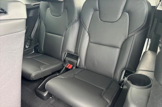 2026 Volvo XC90 Plug-In Hybrid Ultra, T8 AWD, Electric/Gasoline, Bright, 7 Seats