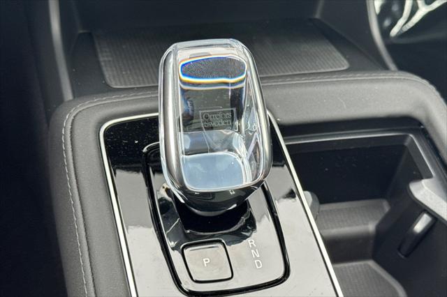 2026 Volvo XC90 Plug-In Hybrid Ultra, T8 AWD, Electric/Gasoline, Bright, 7 Seats