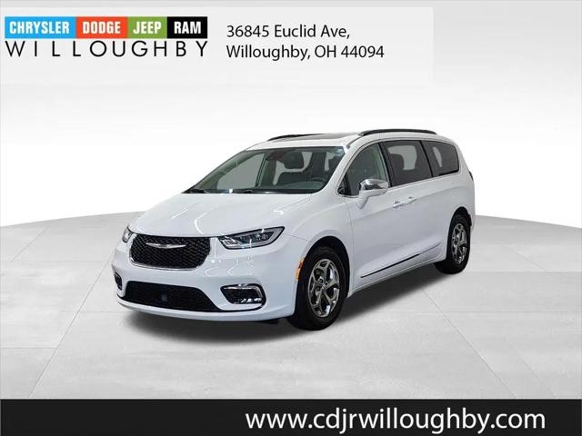 2022 Chrysler Pacifica Limited for sale in Willoughby, OH